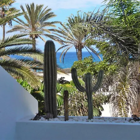 Beautiful Beachfront Appartement