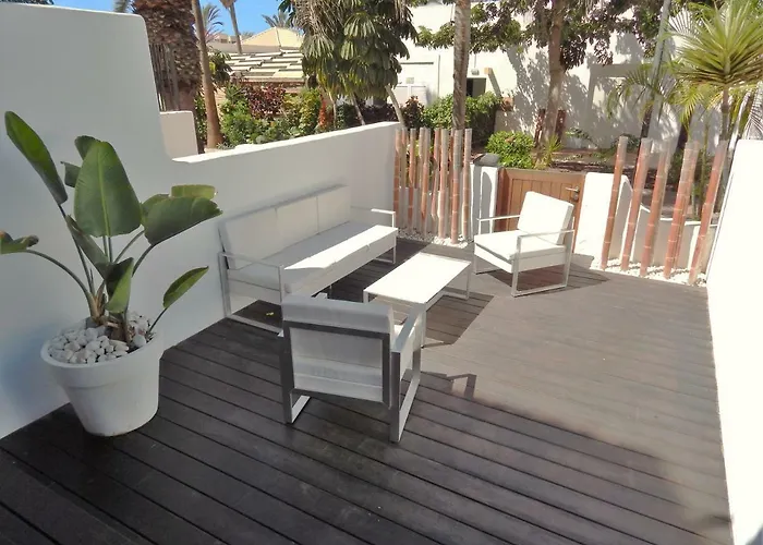 Beautiful Beachfront Apartman Playa de las Américas