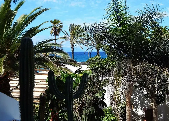 Beautiful Beachfront Appartement *